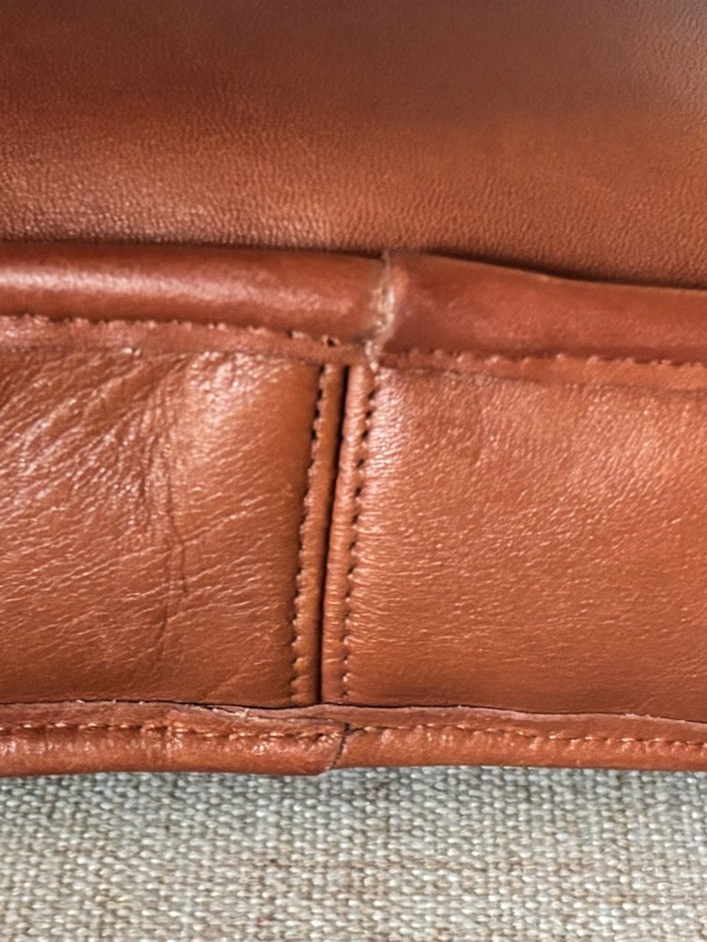 Authenticate vintage coach British tan Carnival #9925 - Picture 13 of 15